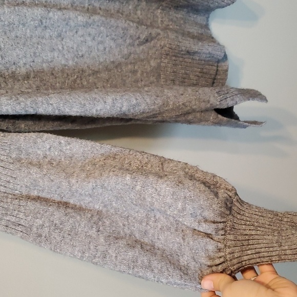 Anthropologie Paloma Womens Grey Ballon slv Knit Cowl neck Sweater sz M - Picture 5 of 10